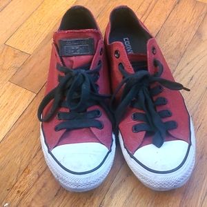 Maroon converse Allstars